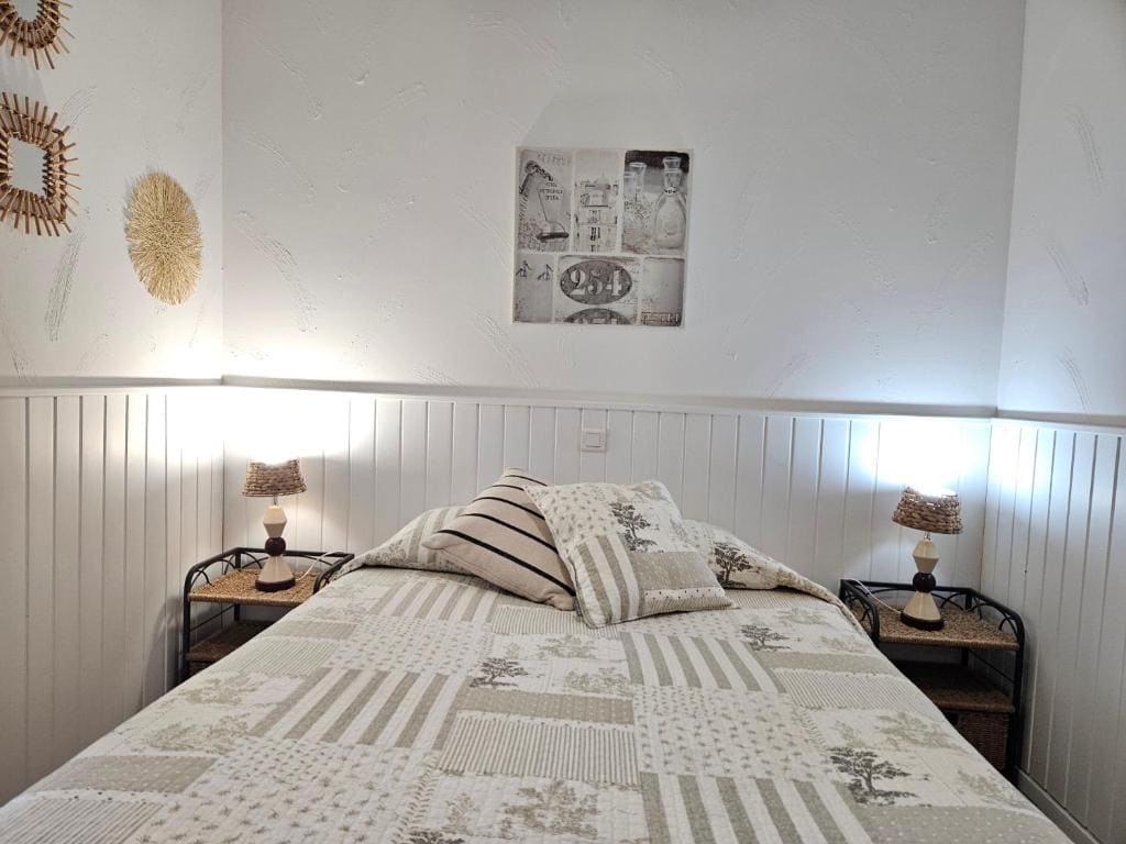 Basic Double Room room - Image 2