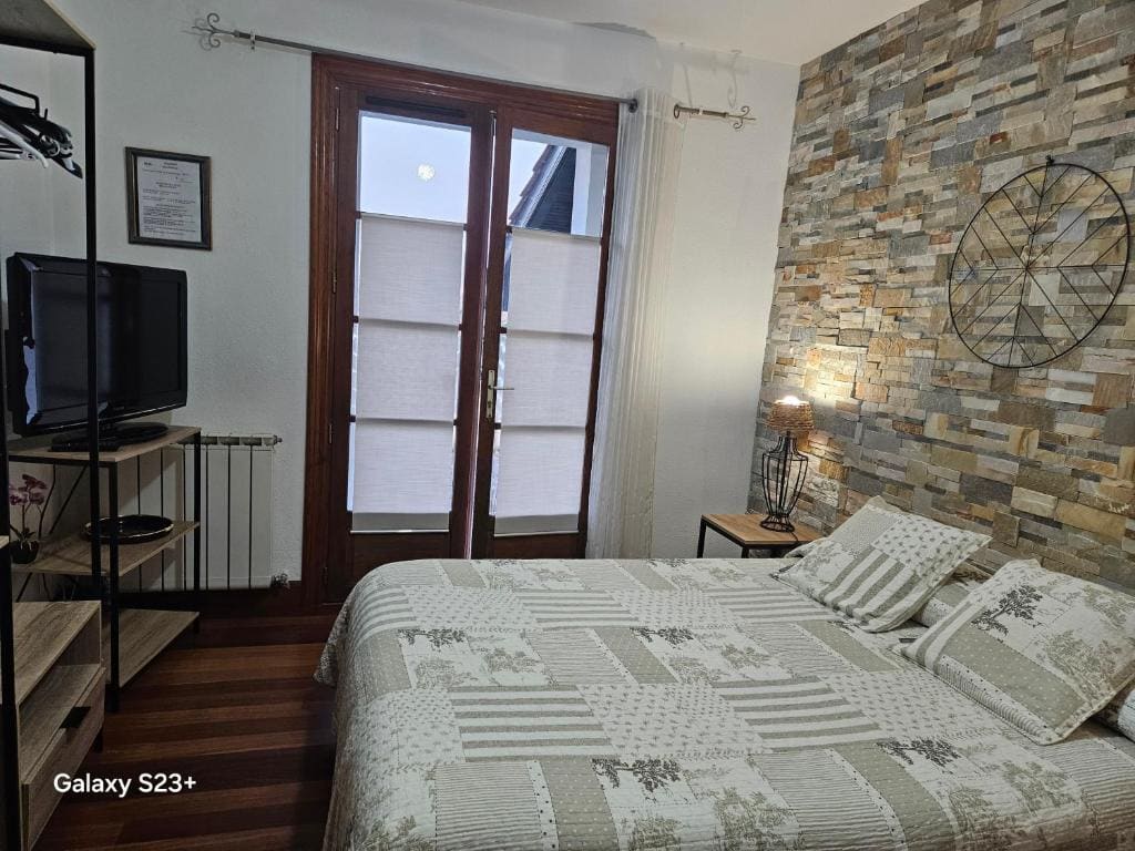 Standard Double Room room - Image 2
