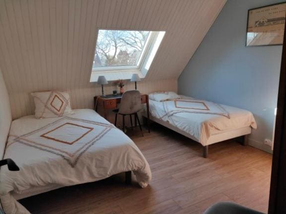 Double Room with Shared Bathroom room - Image 1