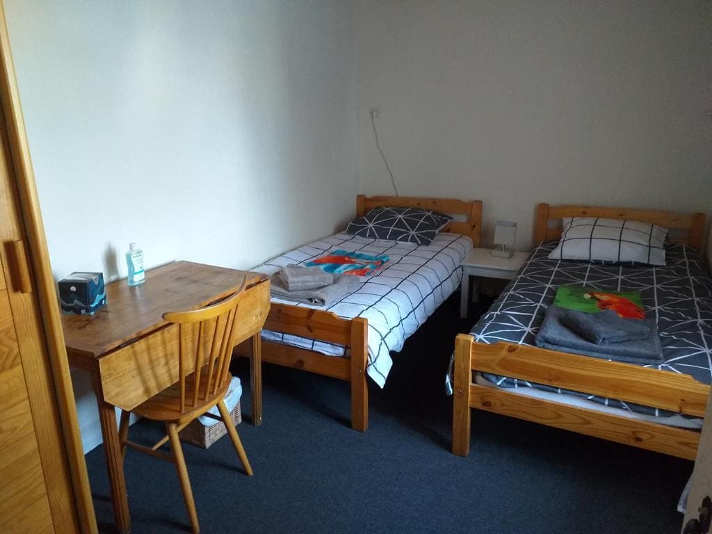 Standard Twin Room with Garden View room - Image 2