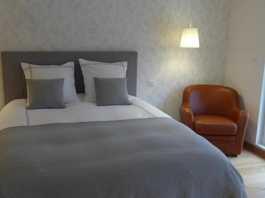 Double Room with Private Bathroom room - Image 3