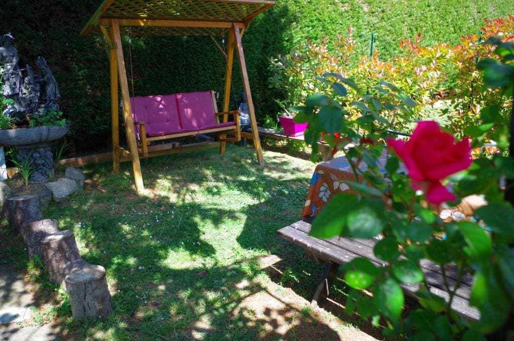 Family Room with Garden View room - Image 2