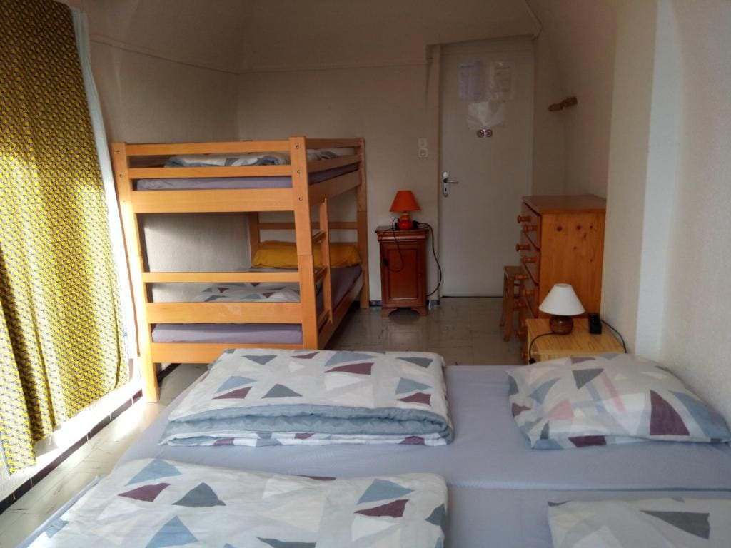 Quadruple Room with Mountain View room - Image 2