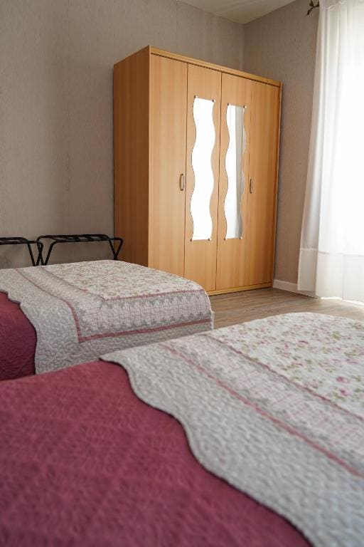 Twin Room room - Image 2