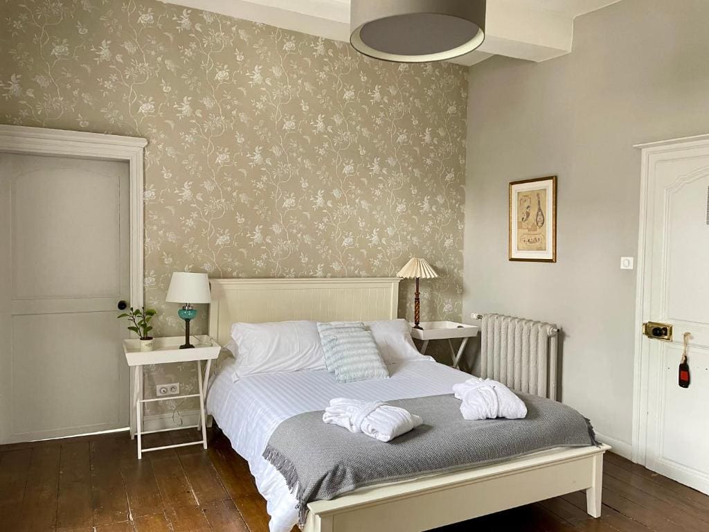 King Room room - Image 1