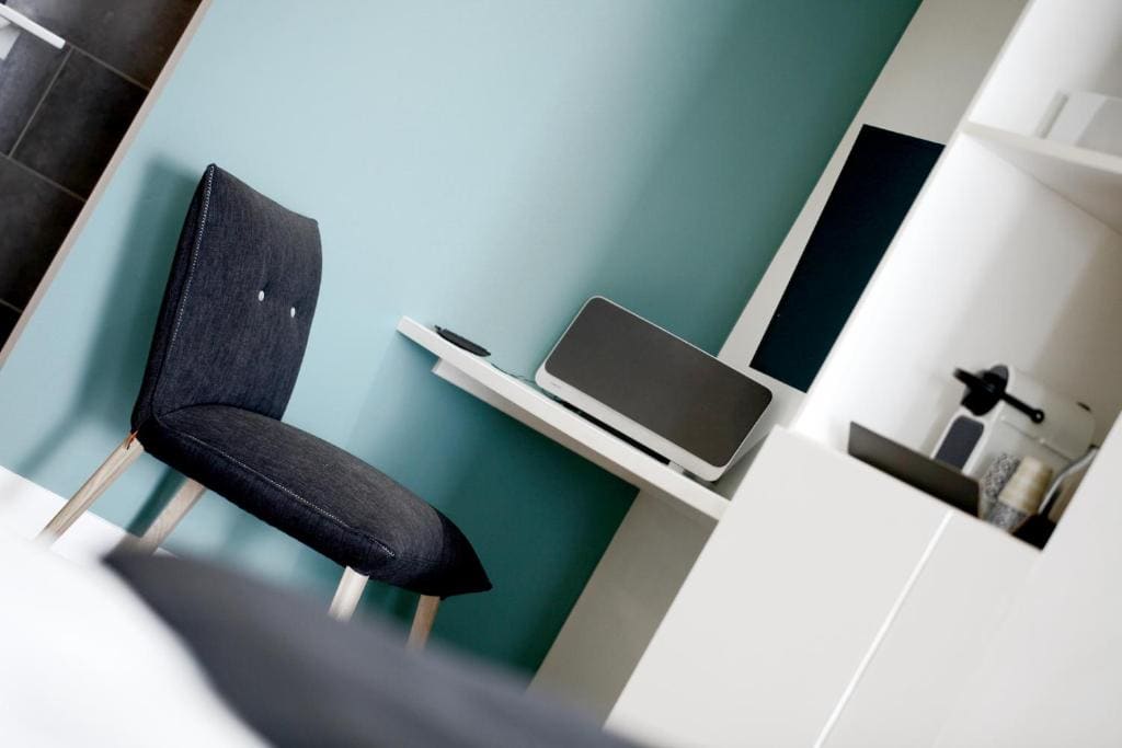 Suite 2 with Sea View - Ground Floor room - Image 3