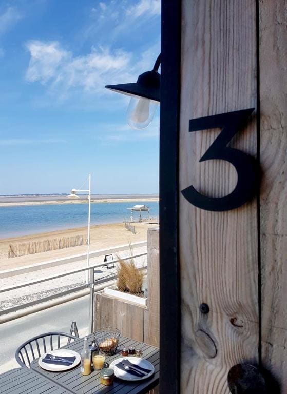 Suite 3 with Sea View - 1st Floor room - Image 1