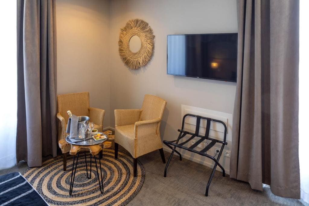 Manoir Privilege Room with Spa Access included room - Image 2