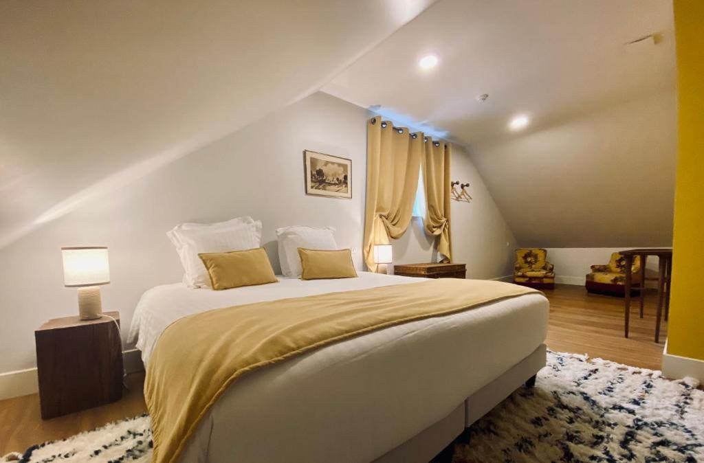 Double Room with Extra Bed room - Image 3