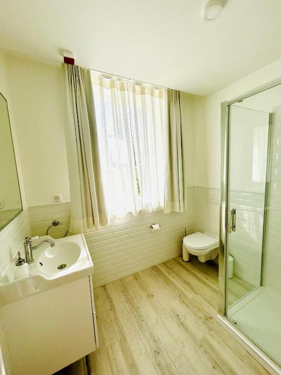 Twin Room with Garden View room - Image 3