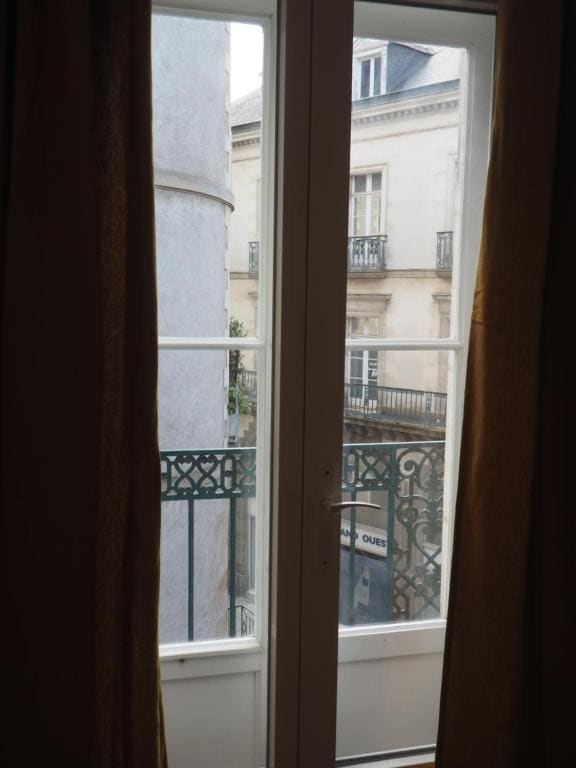 Suite with City View room - Image 3