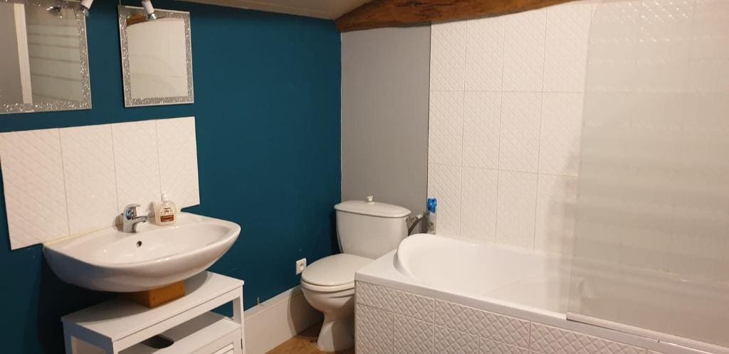 Two-Bedroom House room - Image 3