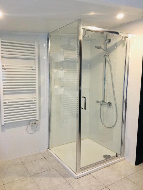 Holiday Home room - Image 1