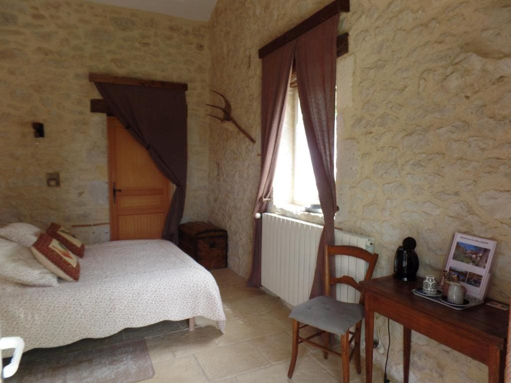 Double or Twin Room with Private Bathroom room - Image 3