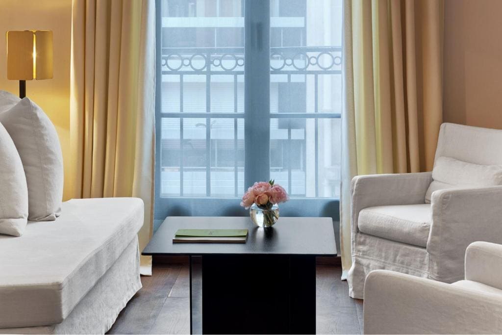 Superior, Guest room, 1 King room - Image 3