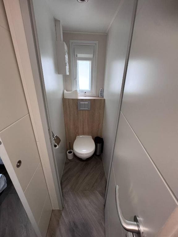 Mobile Home room - Image 3