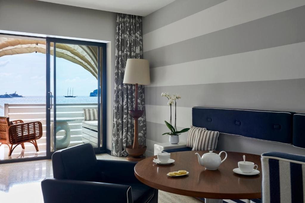 Exclusive Junior Suite with Sea View room - Image 3