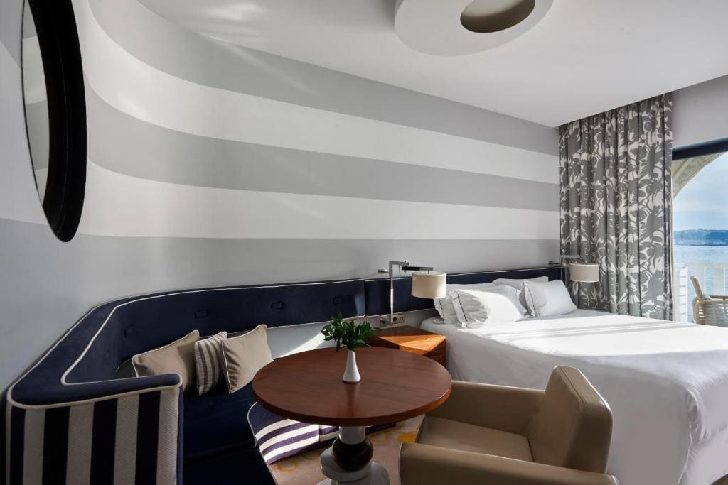 Exclusive Room - sea view room - Image 1