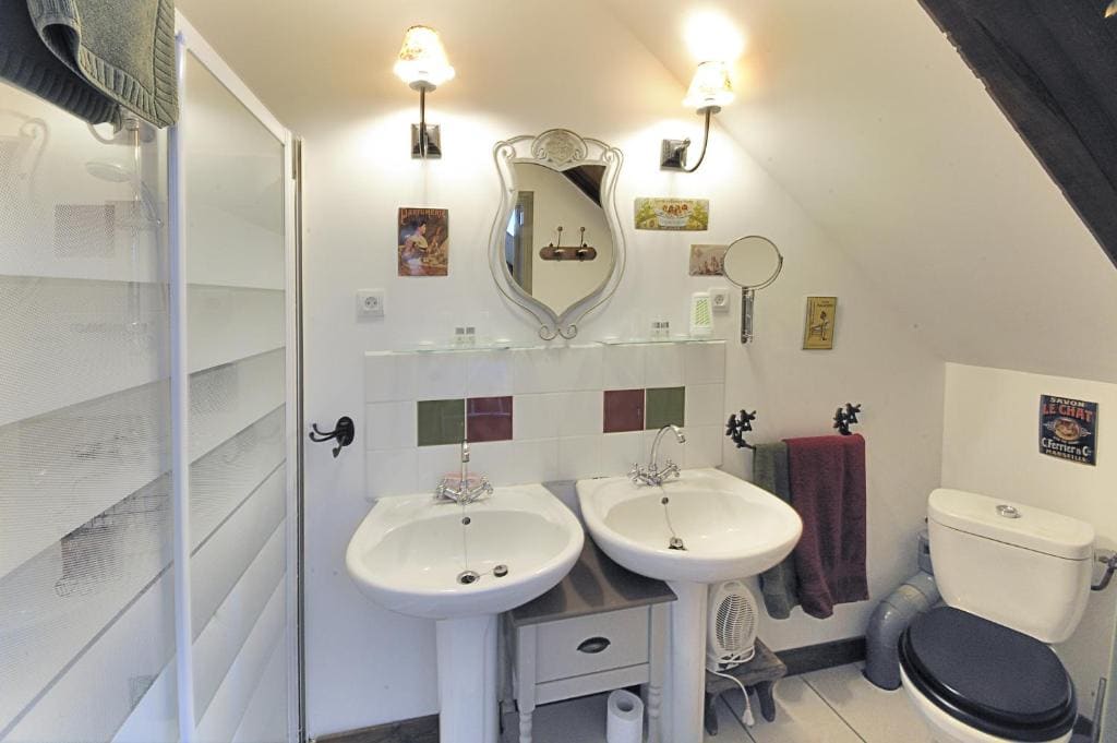Family Room room - Image 1