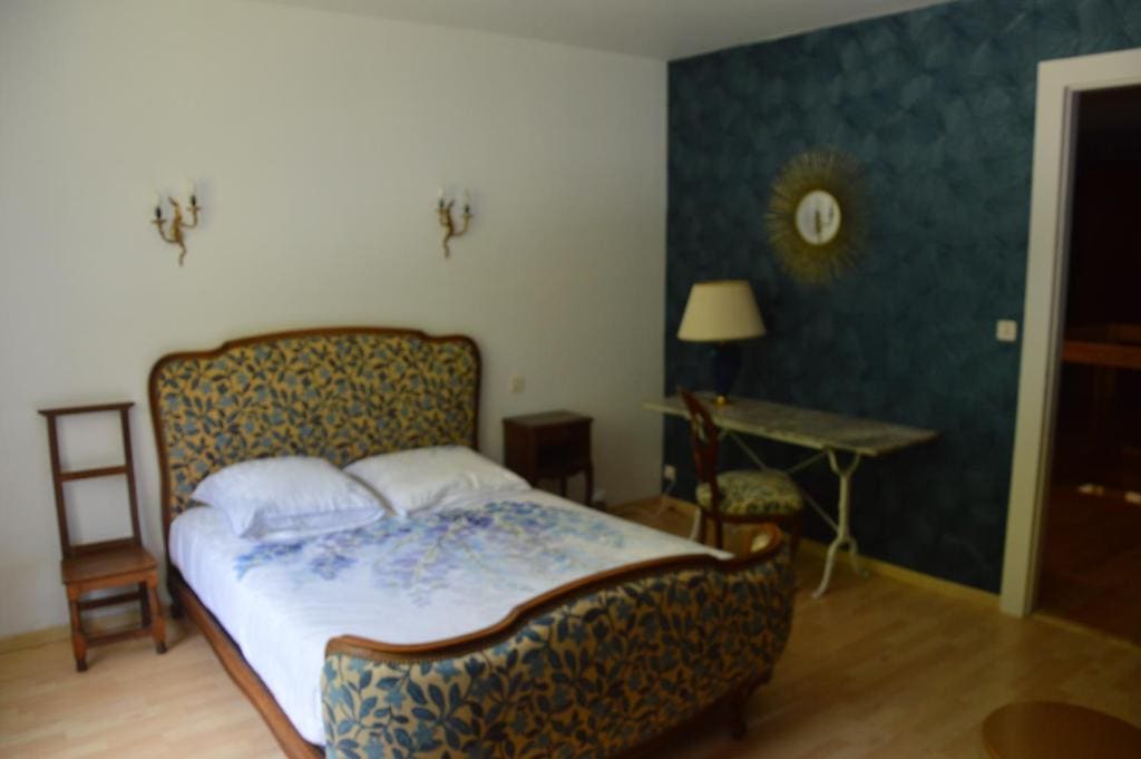 Double Room with Private Bathroom room - Image 2