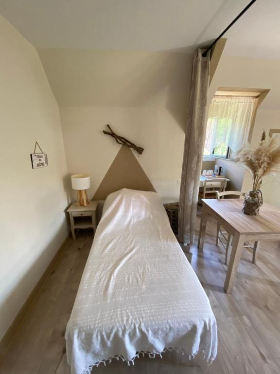 Family Room with Garden View room - Image 3