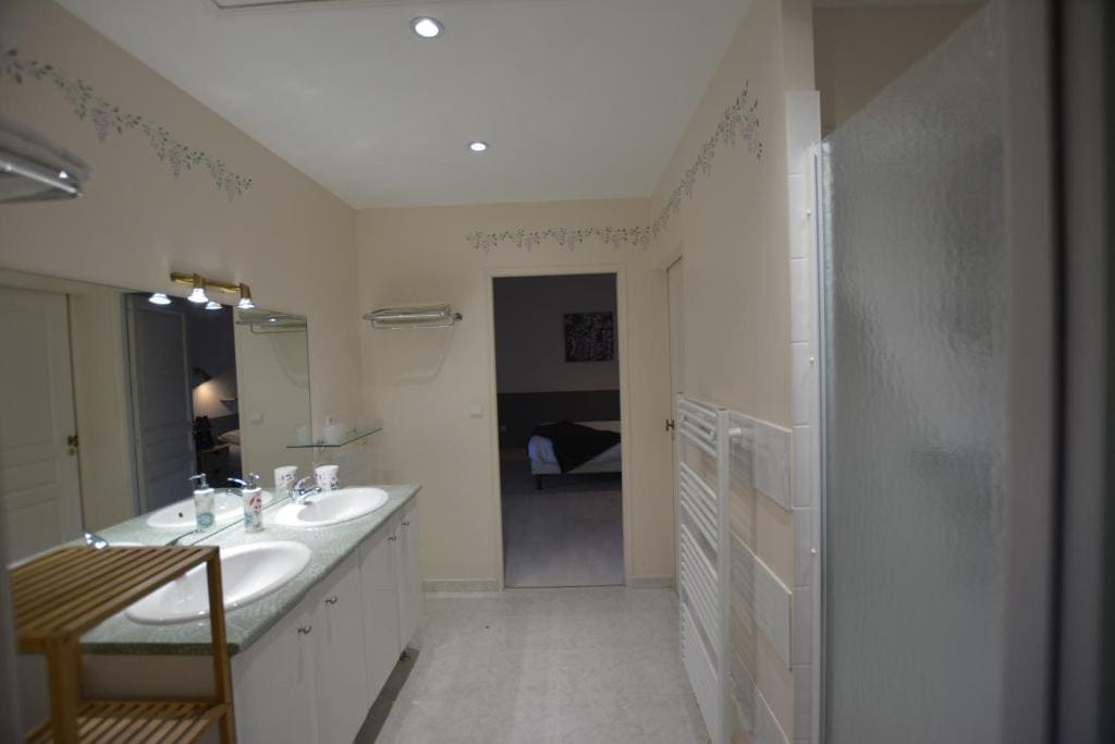 Family Bungalow room - Image 3