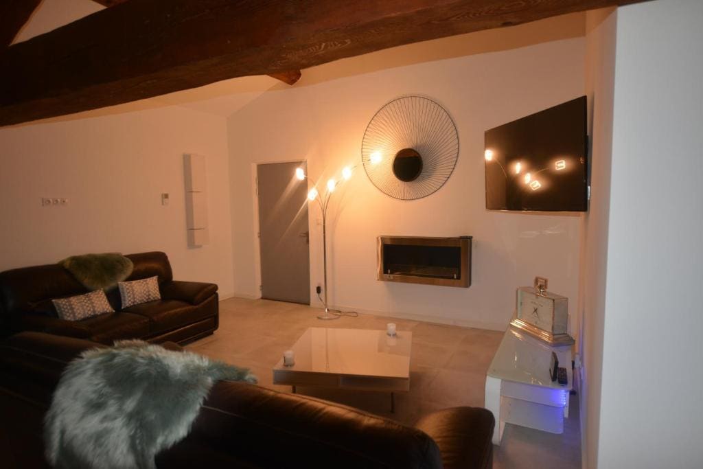Room room - Image 1