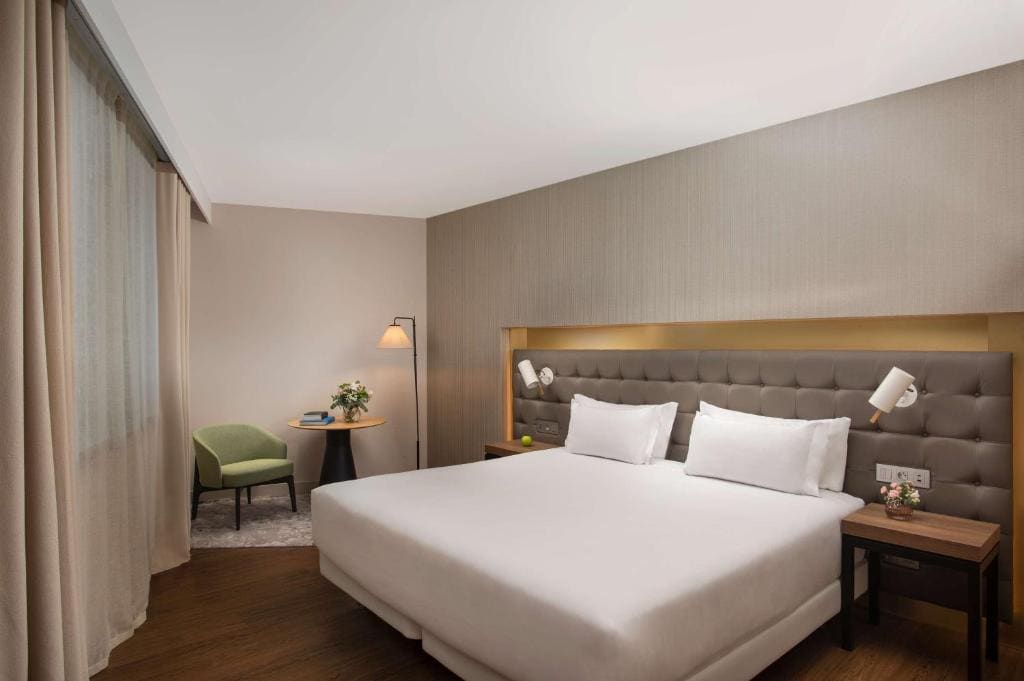 Junior Suite with Extra Beds (3 Adults + 1 Child) room - Image 1