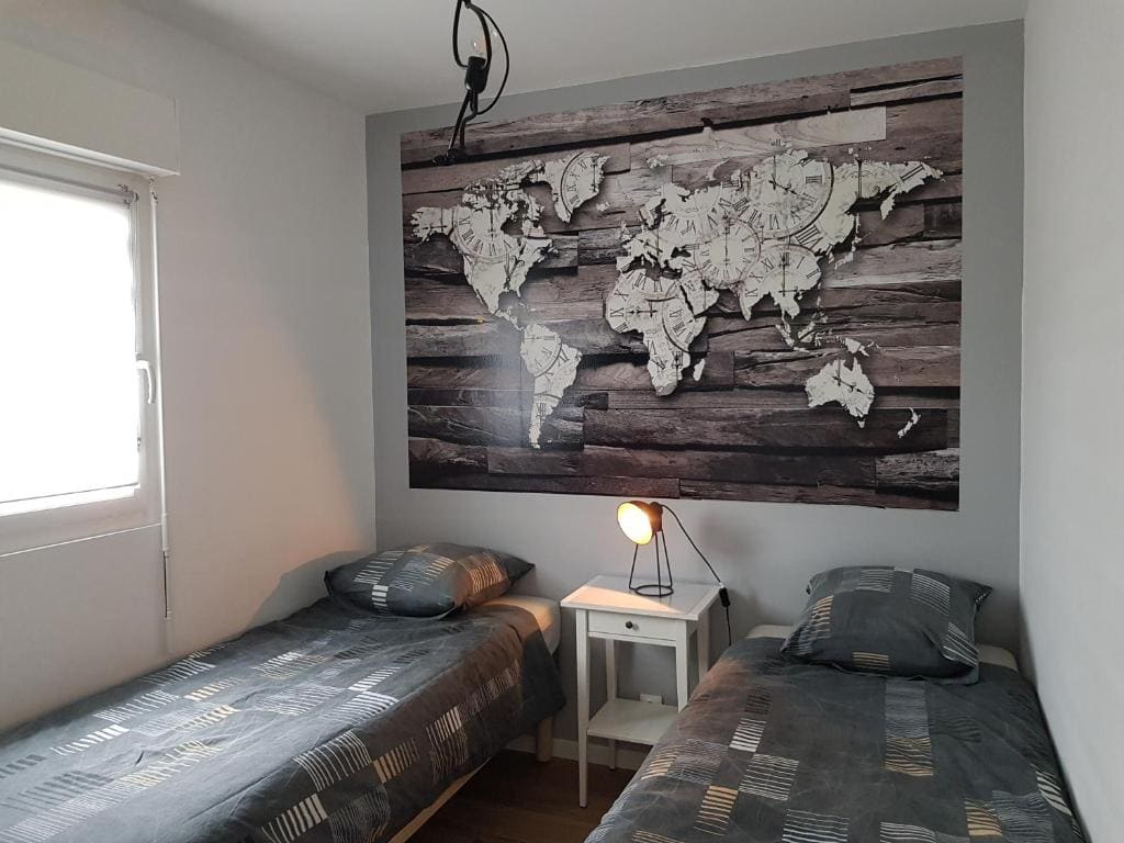 Two-Bedroom Cottage room - Image 2