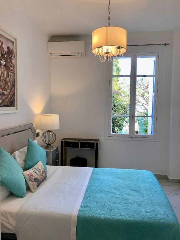 Deluxe Double Room with Mountain View room - Image 2