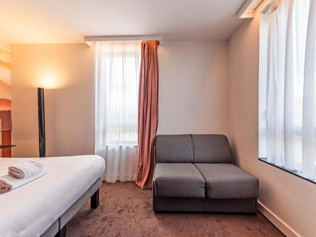 Classic Queen Room room - Image 2