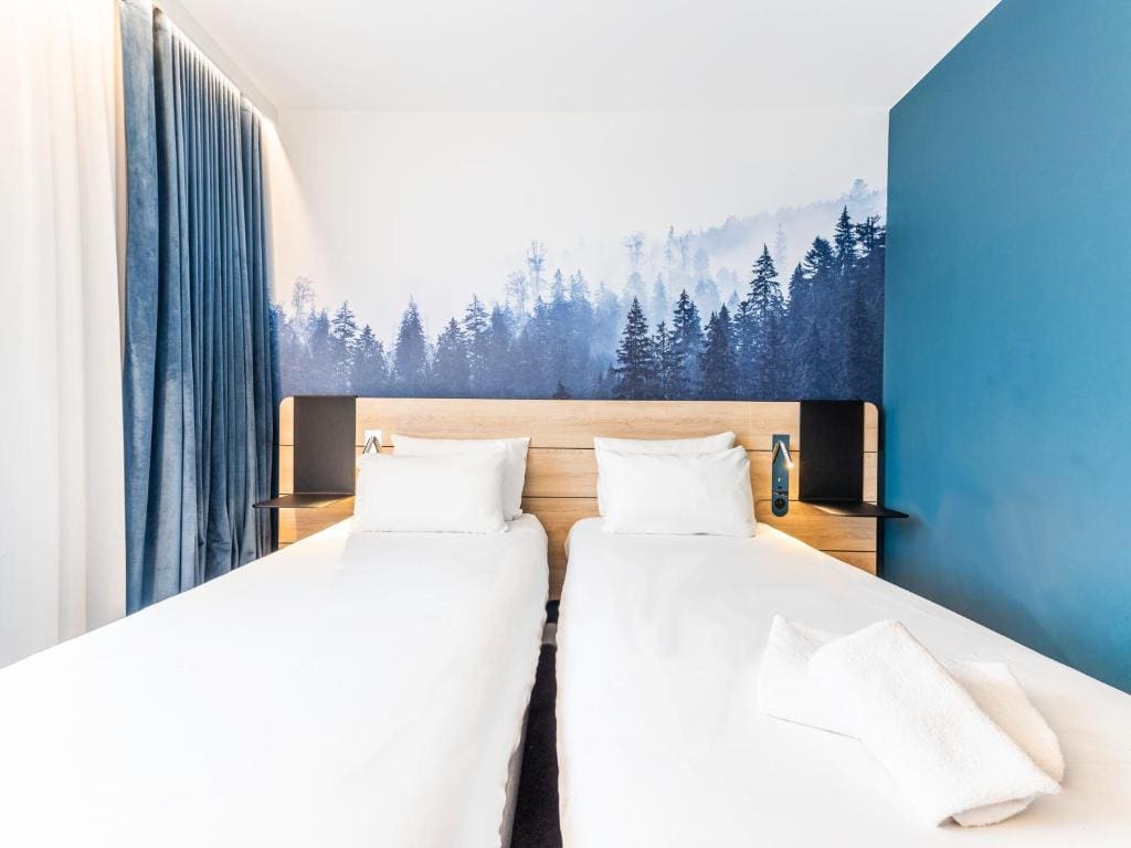 Classic Twin Room room - Image 3