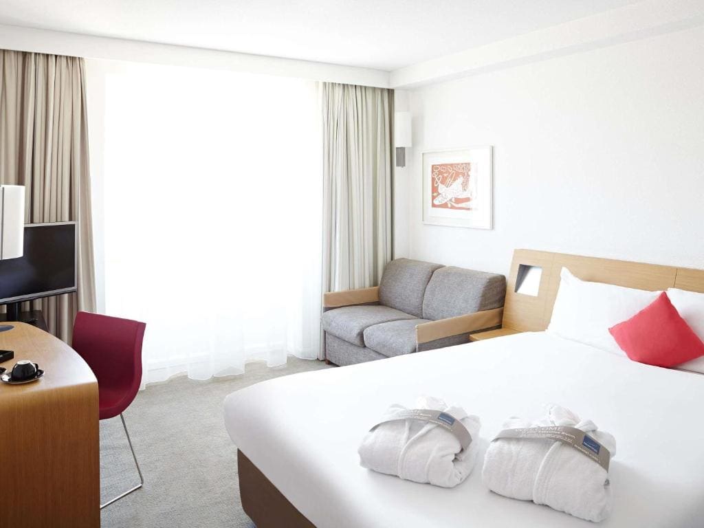 Superior Triple Room room - Image 1