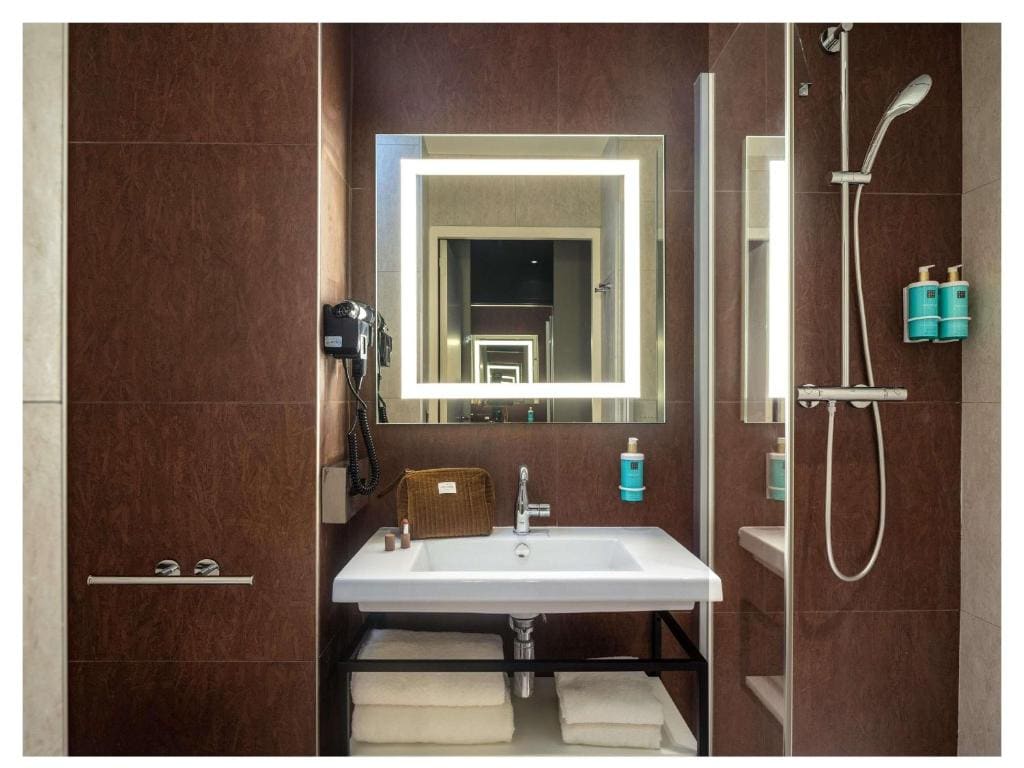 Standard Double Room with Balcony room - Image 1
