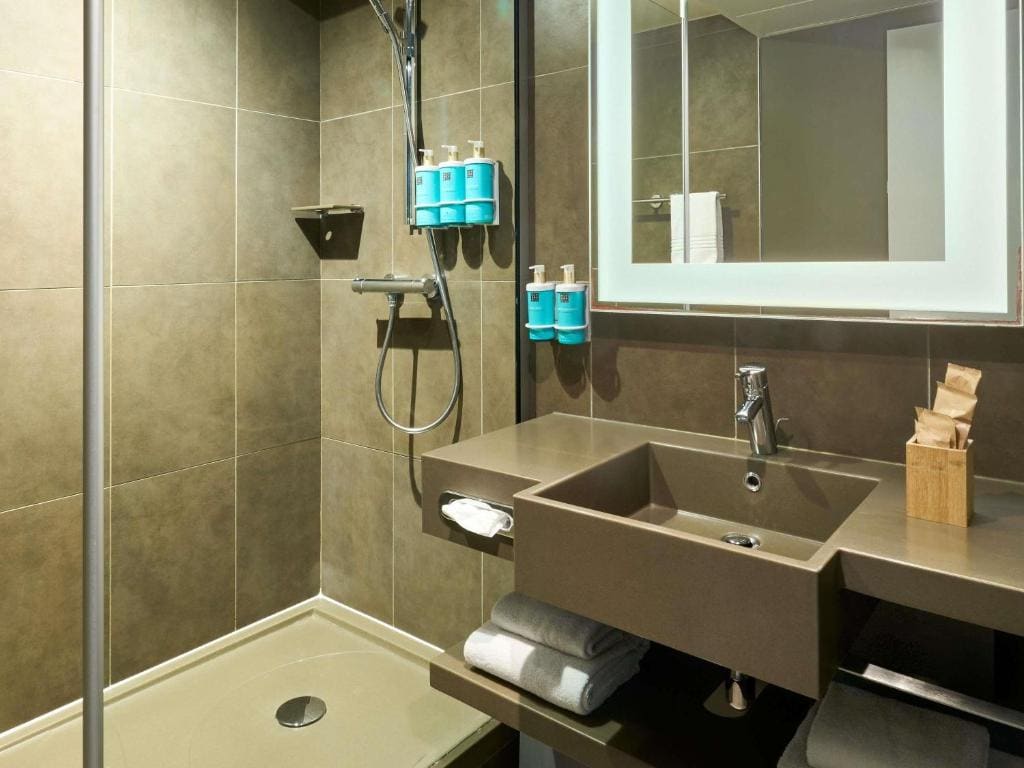Standard Room with 1 Double bed and Single sofa Bed room - Image 3
