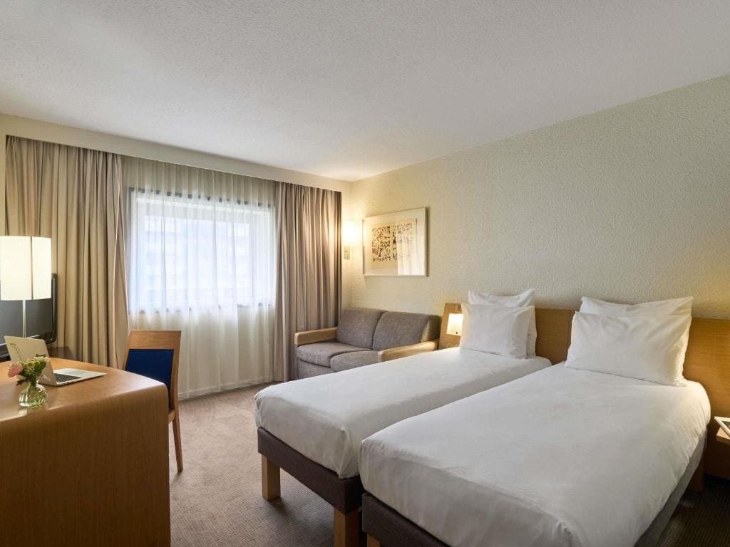 Standard Twin Room room - Image 3