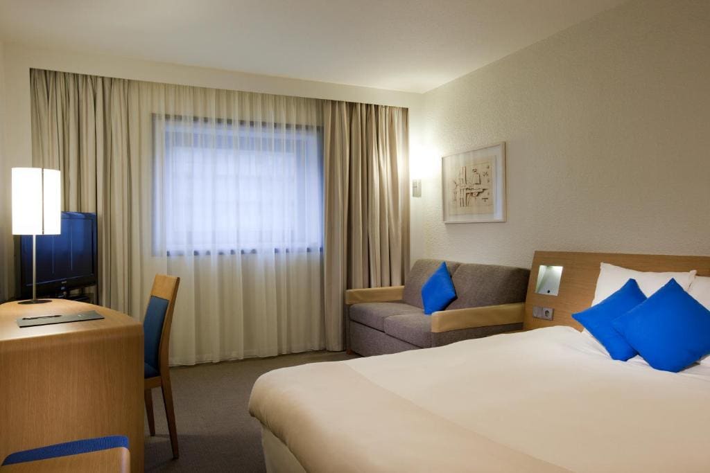 Two Connecting Double Rooms room - Image 2