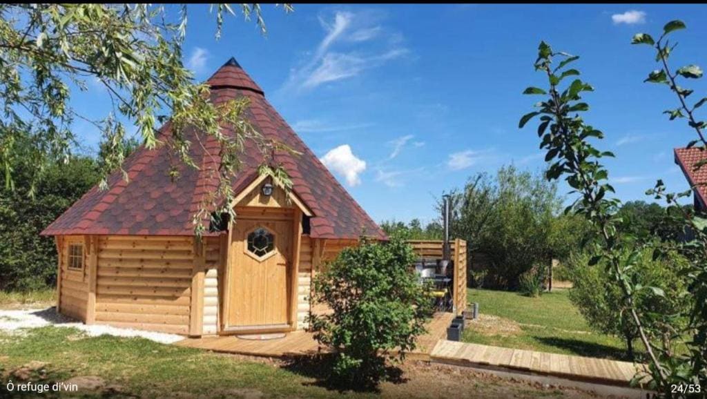Superior Chalet room - Image 1