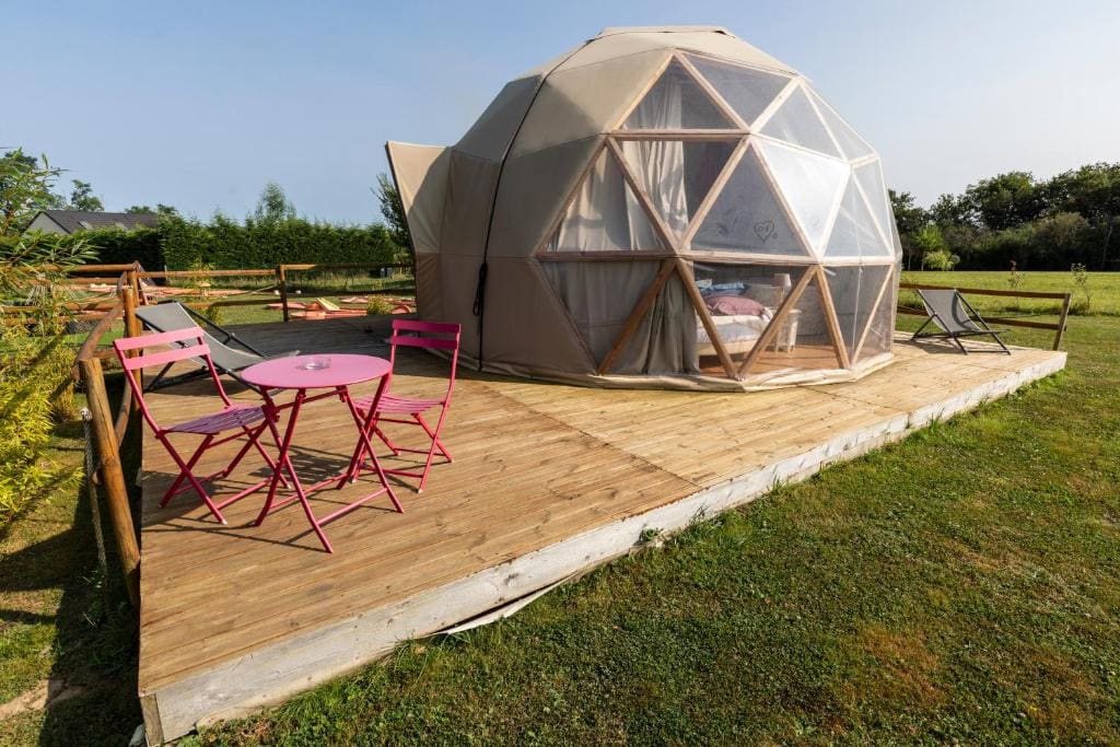 Tent room - Image 2