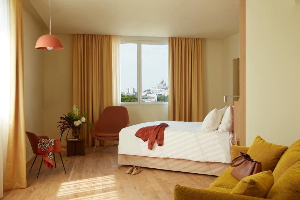 Family Room room - Image 1