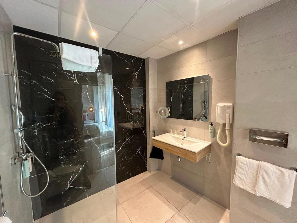 Double Room - Disability Access room - Image 3