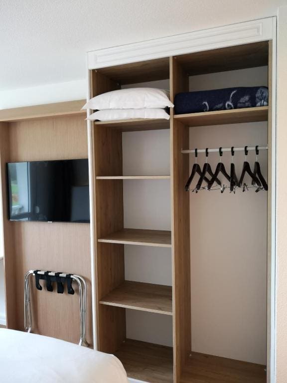 Double Room with Terrace room - Image 3
