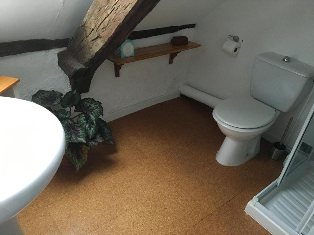 Double Room with Private Bathroom room - Image 3