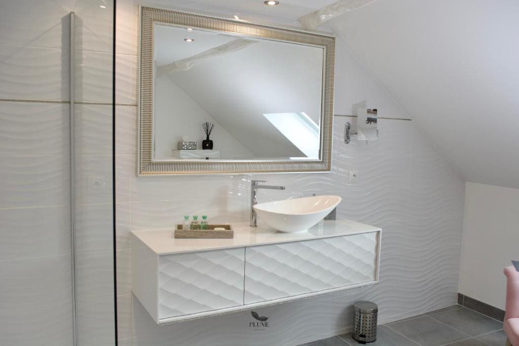 Executive Suite room - Image 3