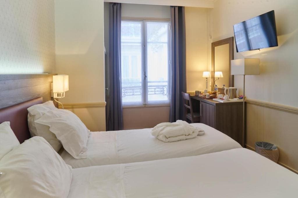 Double or Twin Room room - Image 3