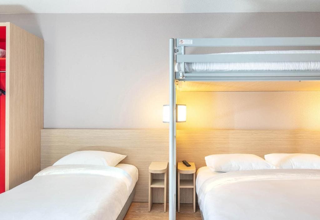 Quadruple Room room - Image 2
