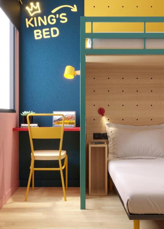 Triple Room (1 Double Bed + 1 Single Bed) room - Image 1