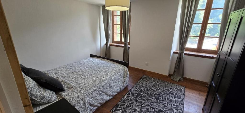 Double Room with Private External Bathroom room - Image 2