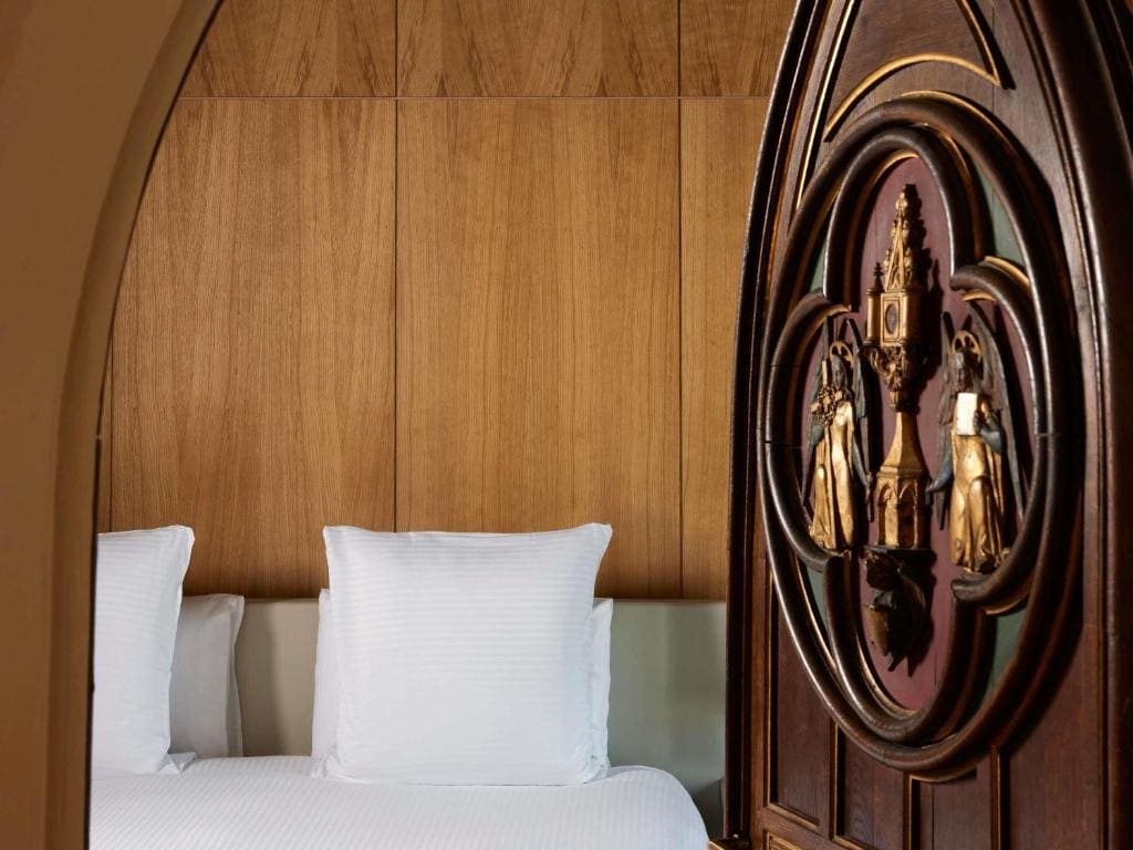 Suite Chapelle room - Image 3