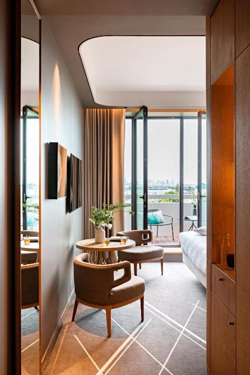 Suite Eiffel room - Image 2